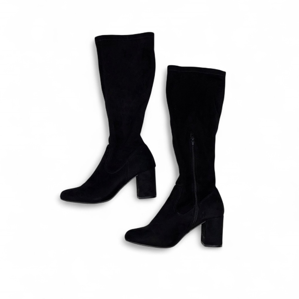 Elegant Black Knee-High Boots